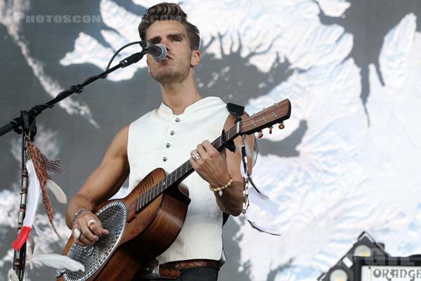 KALEO - 2018-07-21 - PARIS - Hippodrome de Longchamp - Main Stage 1 - 